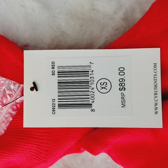 NEW Cyrus Red Rayon Blend Turtleneck Cold Shoulder Sweater P2978 - Picture 6 of 8